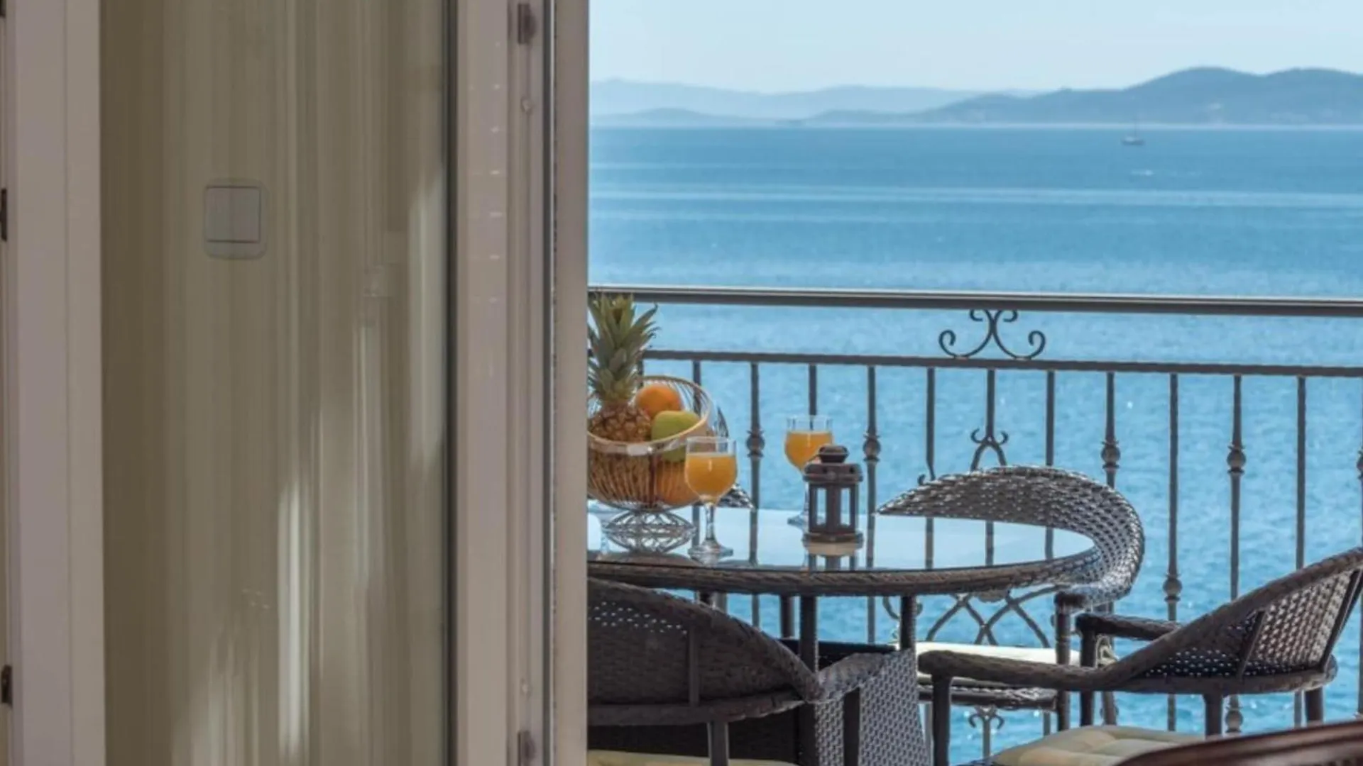 Apartment Villa Daniela - Three Bedroom Apartment With Terrace Trogir